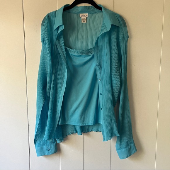 Nicola Two Piece Set - Picture 2 of 7